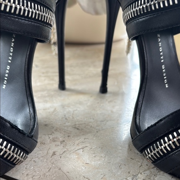 Giuseppe Zanotti Black Silver Stiletto Heels - Picture 7 of 7